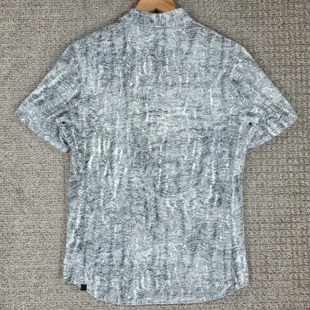 Lululemon Commission Shirt Mens Size Large Short Sleeve Button Down Mono Wave